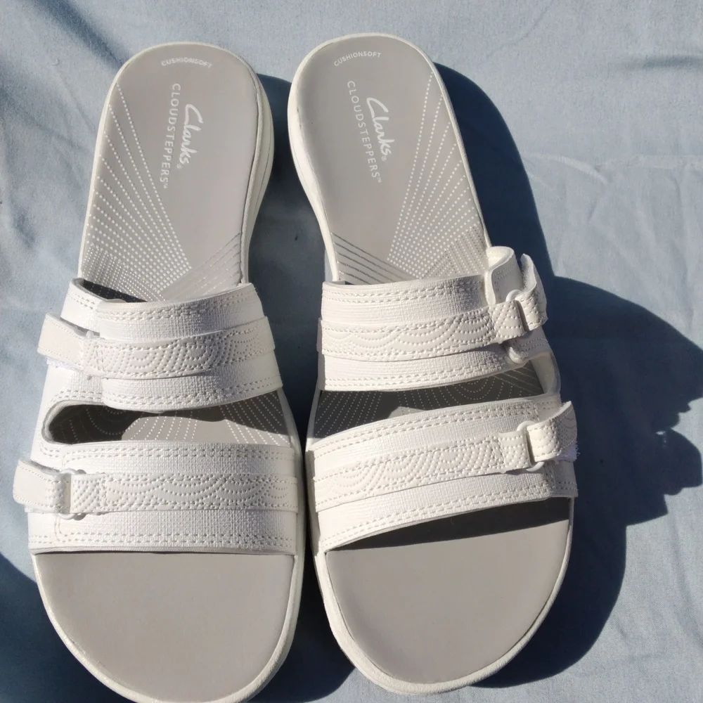 Clarks White Cloudsteppers Dual-Strap Comfort Sandals